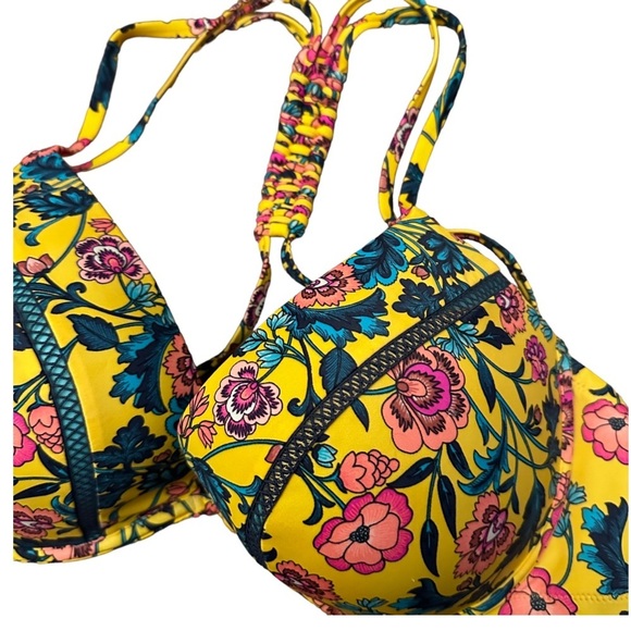 In Private Floral Bikini Top - Picture 2 of 4